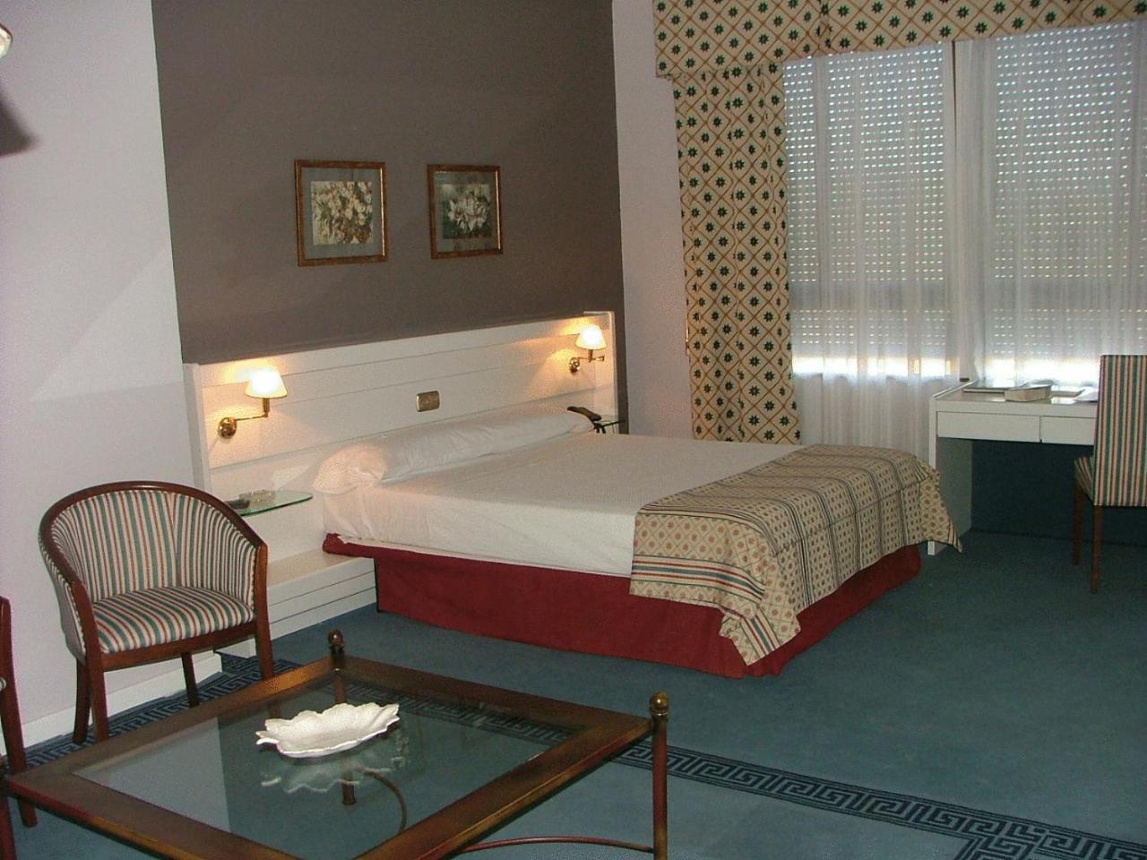 Hotel Las Cigueenas Trujillo Pokoj fotografie